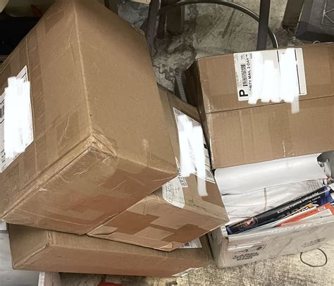 Stop ordering packages while you’re on vacation. : r/USPS