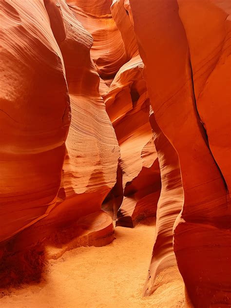 Interior of Cave · Free Stock Photo