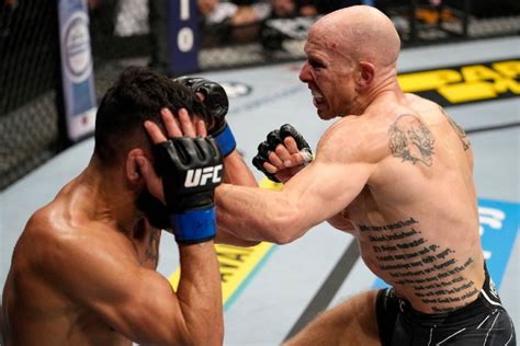 UFC 269 results and recap: Oliveira defends title as Pena stuns Nunes ...