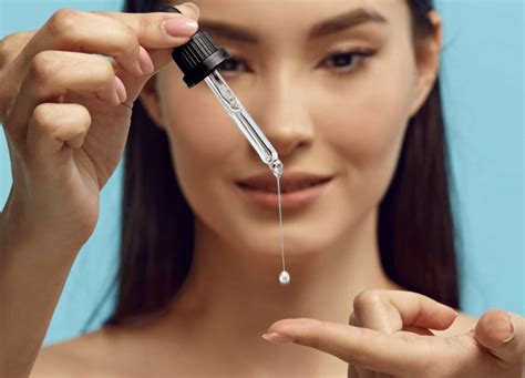Facial Asymmetry Causes and Treatments | RealSelf News