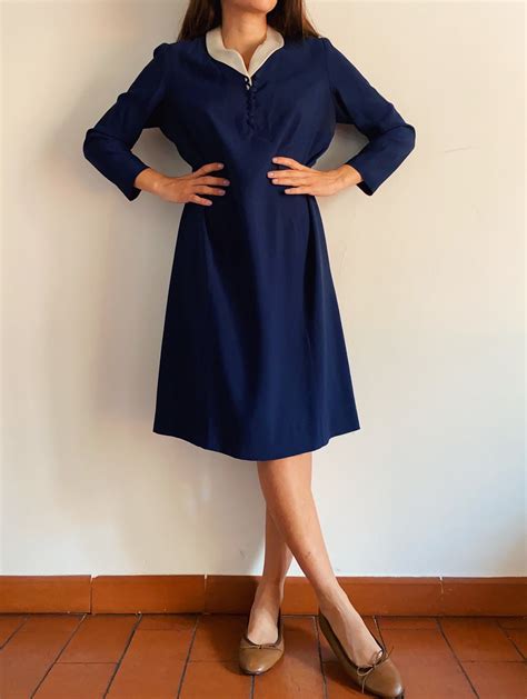 Abito blu con colletto bianco – Celestina Vintage