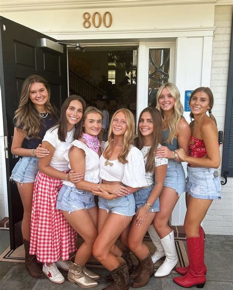 lizzie griswold (@lizzie.griswold) • Instagram photos and videos