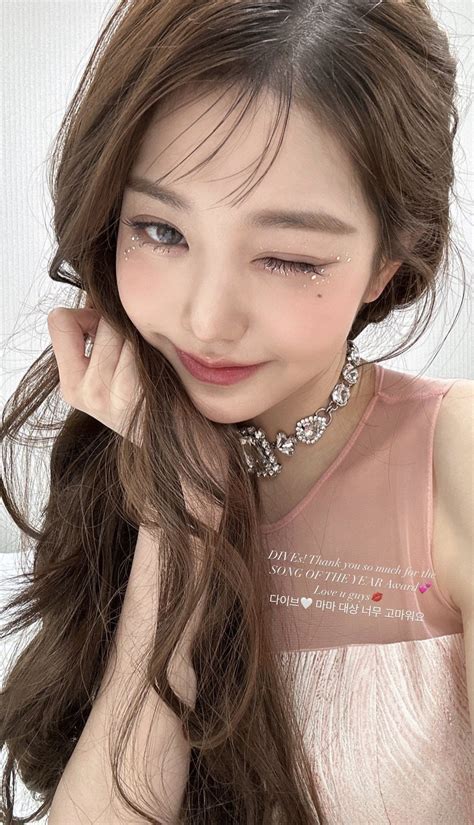 wonyoung pics on Twitter | Pink aesthetic, Pretty, Pretty in pink