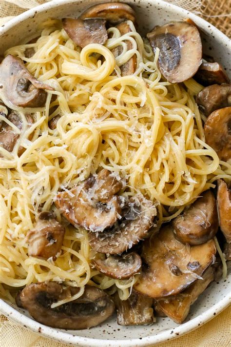 Creamy Mushroom Pasta Sauce - Legally Healthy Blonde