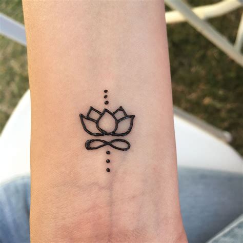 Small Tattoo Designs For 2023: Get Creative And Make A Statement ...