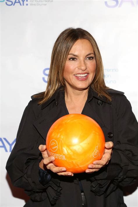 [100+] Fondos de fotos de Mariska Hargitay | Wallpapers.com