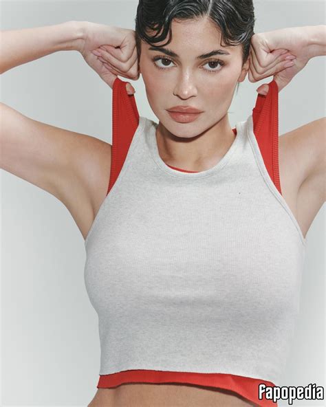 Kylie Jenner Nude OnlyFans Leaks - Photo #3344140 - Fapopedia