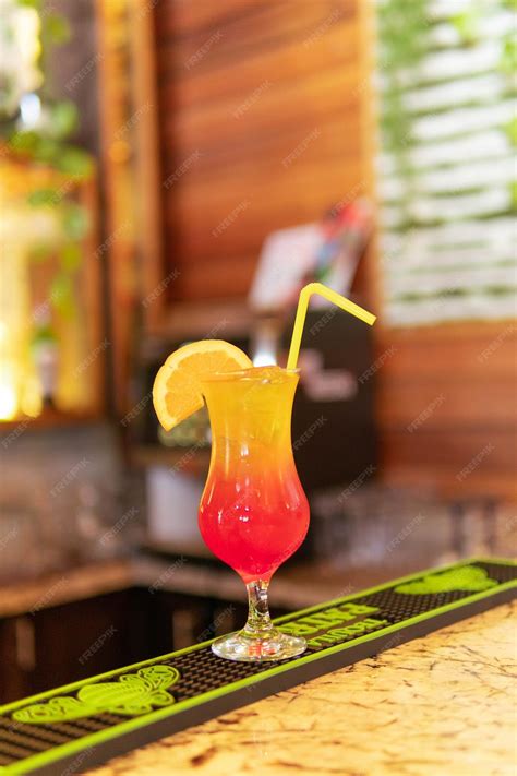 Premium Photo | Sensual Beach Bliss Sex on the Beach Cocktail
