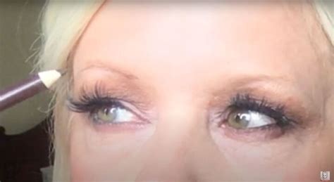 How to Fill in Thin Brows: 6 Steps to Natural, Fuller-Looking Eyebrows ...