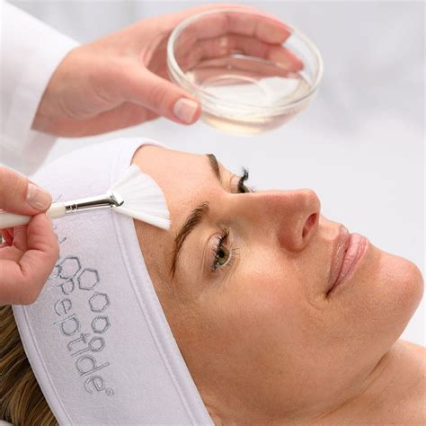 Cleansing Gel Face Wash – HydroPeptide