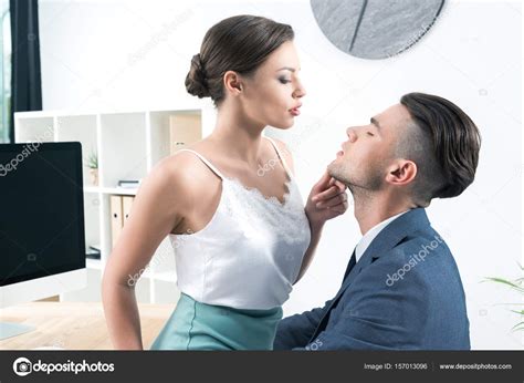 Stream OnlyFans Boss Seduces His Secretary In The Office / xpics.me