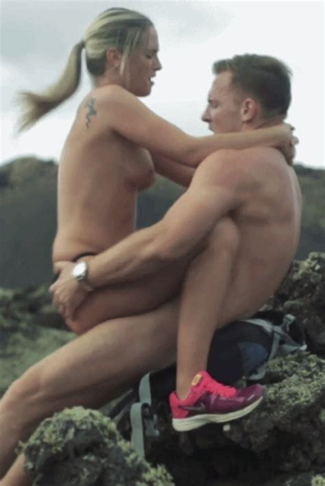 Awesome Outdoor Sex GIF - Hot Girlfriend