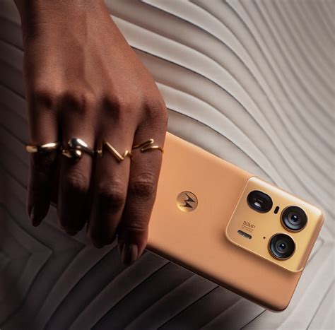 Motorola julkisti 999 euron lippulaivapuhelimensa Edge 50 Ultran ...
