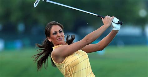 Holly Sonders laughs off live TV blunder | Holly sonders, Live tv