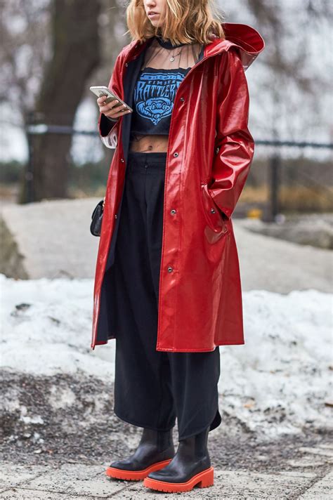 Capas De Chuva Estilosas - As capas de chuva podem deixar o seu look muito mais bonito! | Capa de ...
