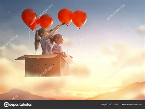 Dreams of travel Stock Photo by ©choreograph 183131586