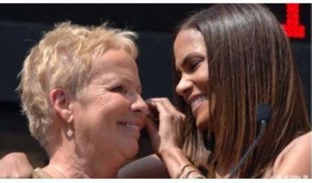 Heidi Berry-Henderson Age, Biography, Height, Personal Life, Net Worth ...