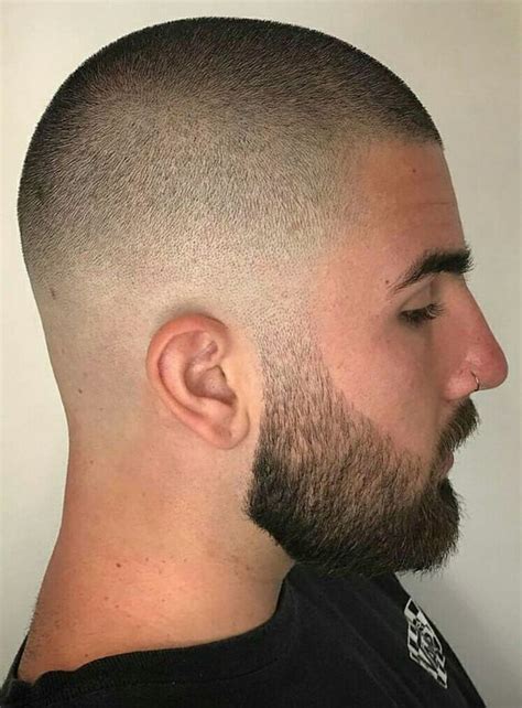 Cabelo Raspado E Barba Grande - Cabelo Raspado Masculino – Com Quem Combina? Dicas e Fotos!