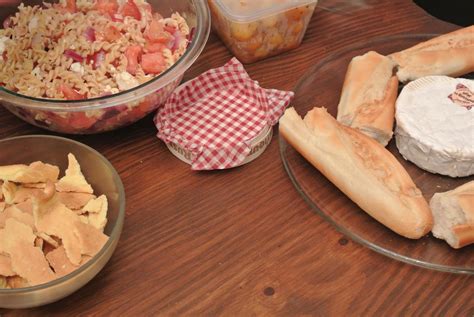 danielle abroad: dinner parties in paris