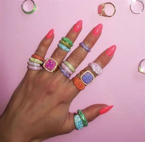 Pin di Elena su wish list nel 2024 | Gioielli, Idee di moda, Accessori