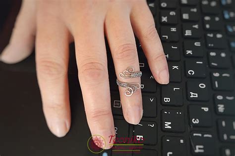 Ръчно изработен пръстен за фаланга Завъртулчено - Teoniko.com