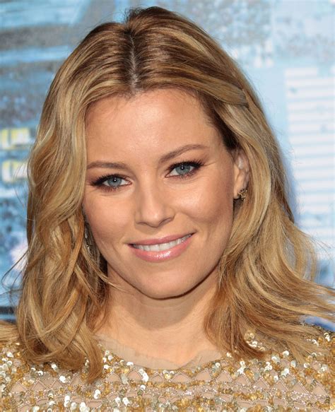 Download Caption: Elizabeth Banks in Her Role in Pitch Perfect