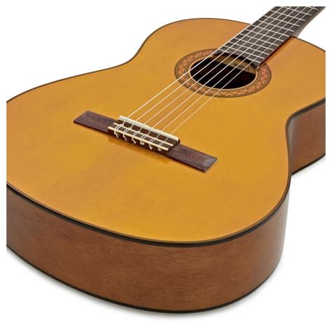 Yamaha C40
