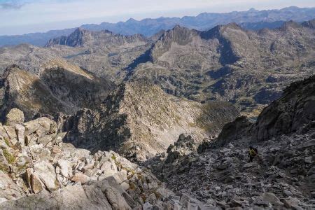 Punta Alta de Comalesbienes (3019m) - Randonnée Espagne : Sortie du 1er ...