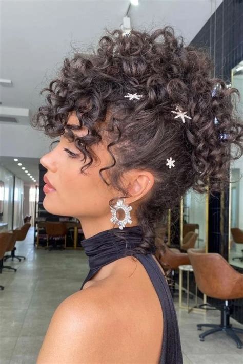 Accessories will be the main trend for hairstyles for prom curly 4