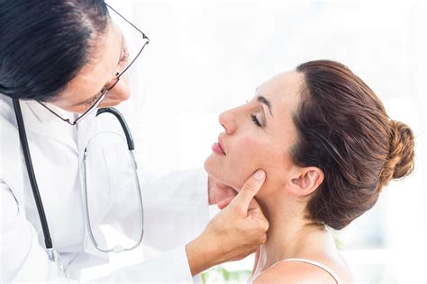 Can a Red Spot on the Lip Be Cancer? » Scary Symptoms