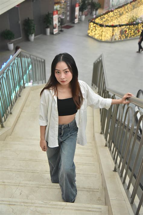 Woman Cougar Photos, Download The BEST Free Woman Cougar Stock Photos