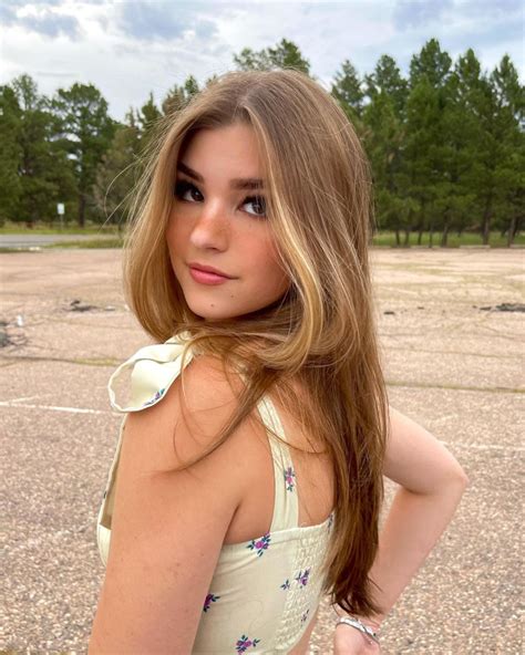 Brooke Monk (@brookemonk) • Instagram photos and videos in 2022 | Dyed ...
