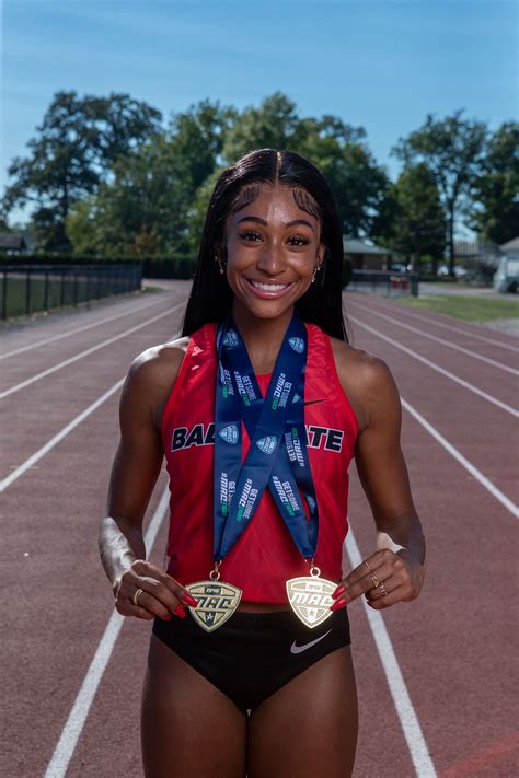 Kayla Jones: Streams, Merchandise, Personal Videos | MILLIONS