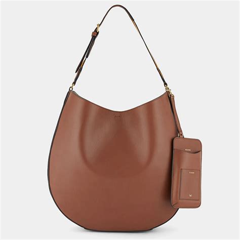 What is hobo bag style?