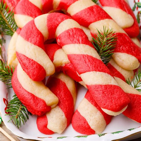 Quick & Easy Candy Cane Cookies - Miss Wish