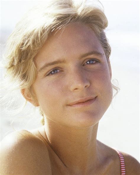 Courtney Thorne-Smith In Side Out Lovely Smiling Portrait 24X36 Classic
