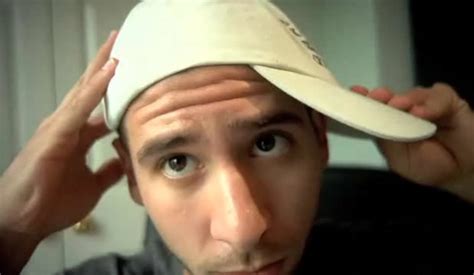wear  baseball cap howcast