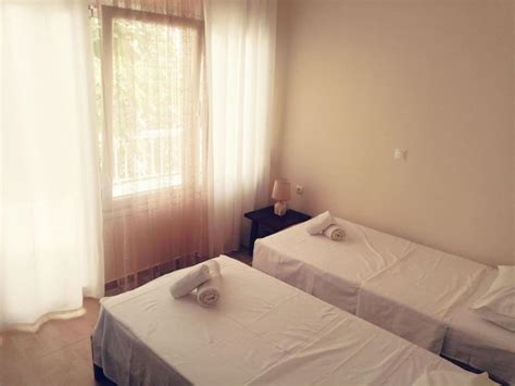 3 room apartment by the beach - free parking, Perea (updated prices 2025)