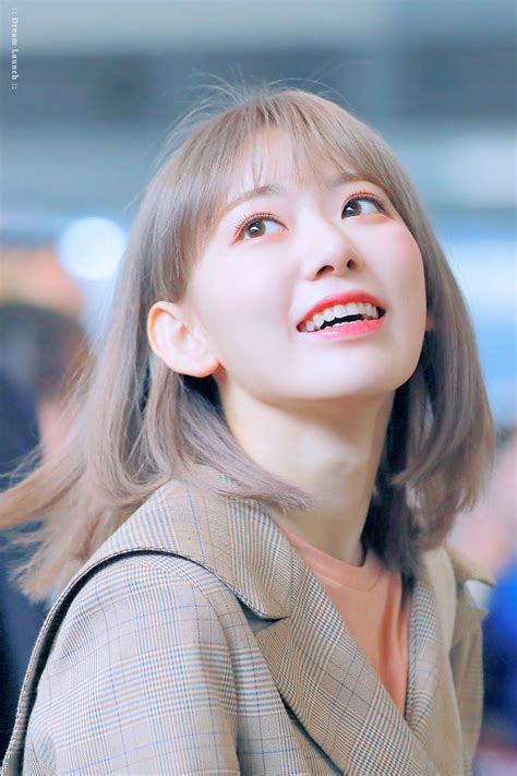 Miyawaki Sakura | Scrolller