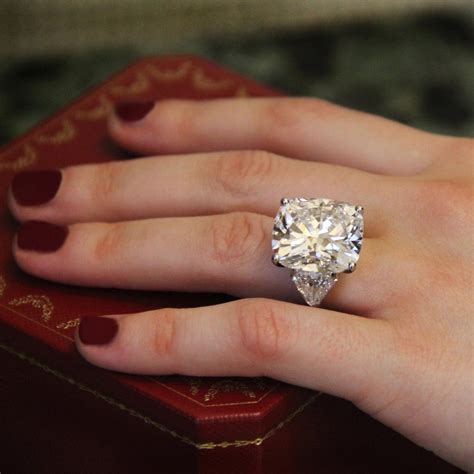 round cut diamond ring 2 carat 9