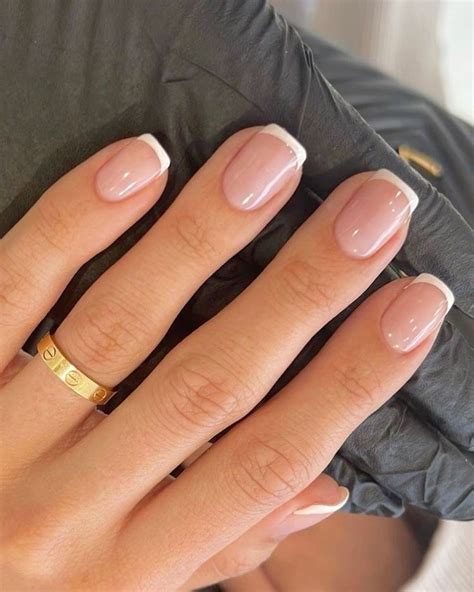 Best 13 12 luxe-looking Christmas French nails that perfectly balance