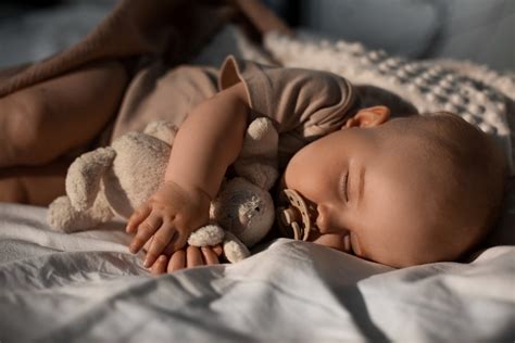 comment couvrir bebe la nuit bebe joli