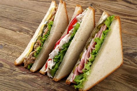 The 2-Step "Menu" for Giving Effective Feedback: Sandwich and Wrap