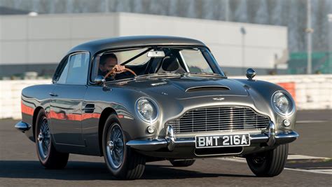 Auto Aston Martin Db5