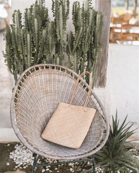 Rattan handbag made from Bali artisans - 35$. Worldwide delivery ...