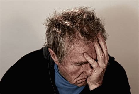 30 Habits and Mindsets of People Who are Unhappy