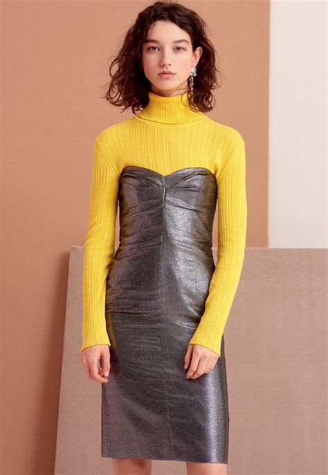How to Look Effortlessly Elegant in MAX&Co. this Fall