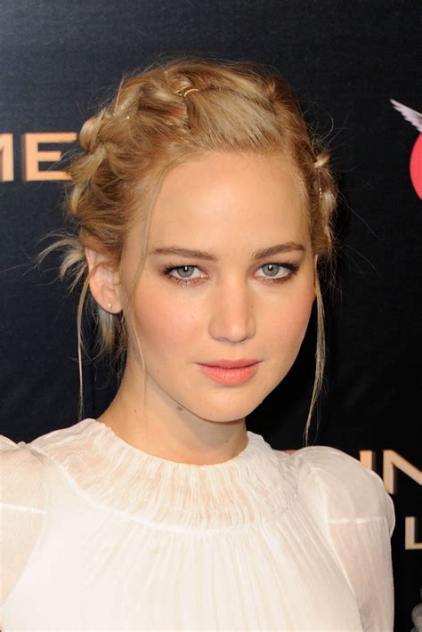 Jennifer Lawrence - Hunger Games: Mockingjay Part 2 Premiere at Le