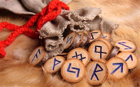 Руны — что это такое и зачем нужны простыми словами | SHARAUT: Что это ...