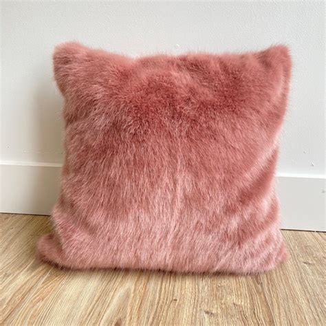 Mauve Fur Pillow | I Do Events